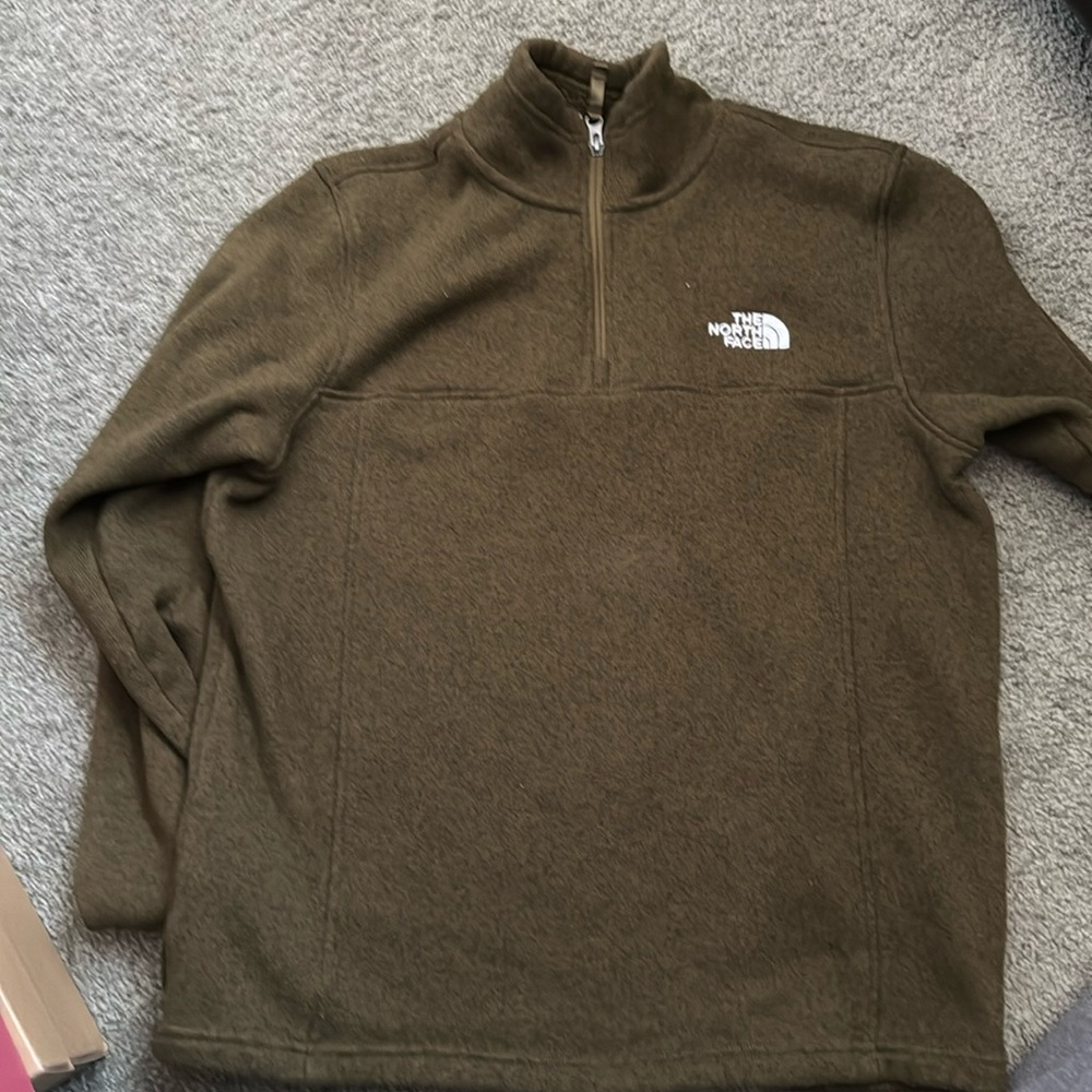 The North face pullover